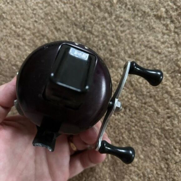 Zebco 606 Fishing Reel For Parts - Picture 4 of 6